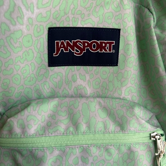 JanSport Backpack Cross Town Green Digital Cheetah Print School Bag Lime NWT NEW - Picture 6 of 7